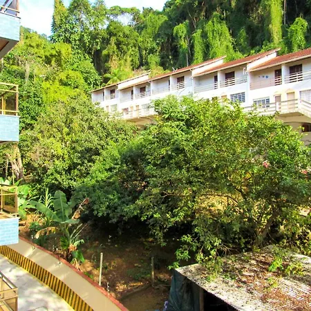 Apto a 600 metros da Praia Grande em Ubatuba SP-2